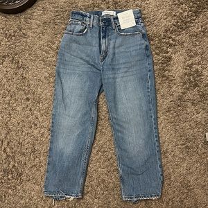 Abercrombie & Fitch Curve Love Ankle Straight Ultra High Rise NWT